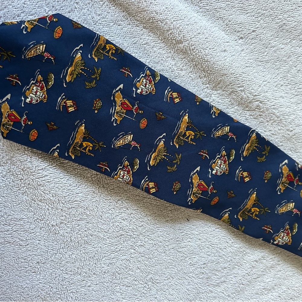 Ferragamo tie - Picture 3 of 3